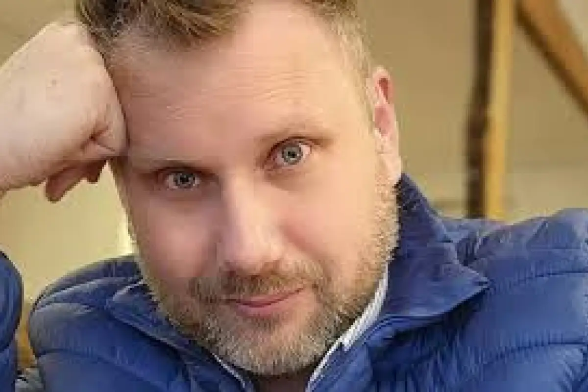 Patrick Casanova, Redes sociales