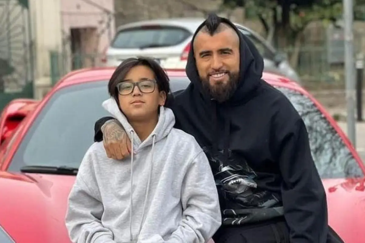 Arturo Vidal y Alonso Vidal, Redes sociales