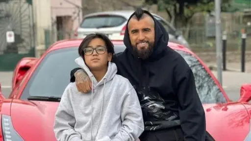 Arturo Vidal y Alonso Vidal, Redes sociales