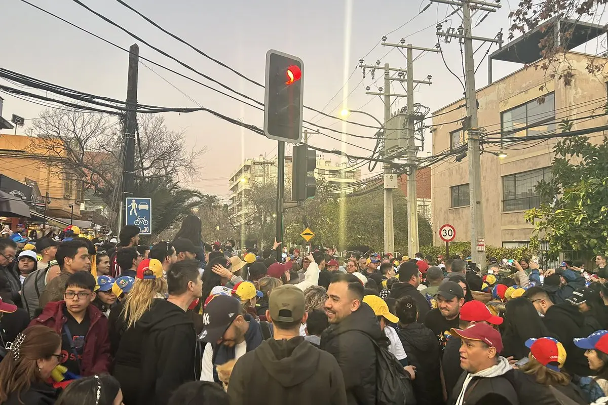 Ciudadanos venezolanos reunidos, Gustavo González (X)
