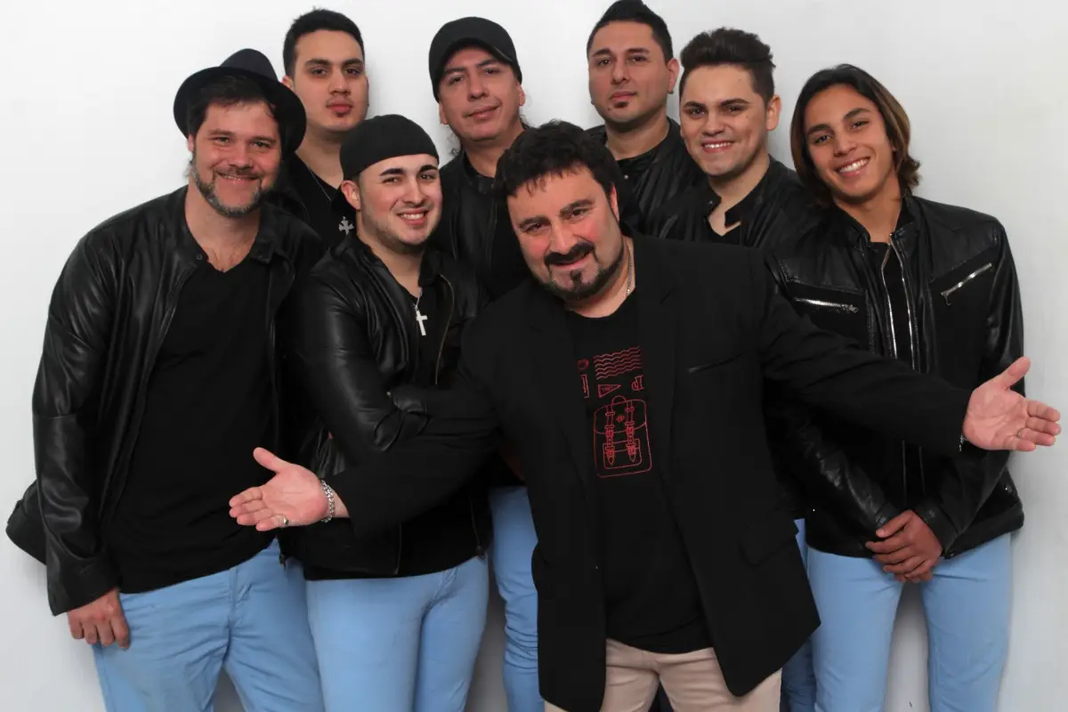 Amar Azul sorprenden al confirmar que están tramitando la nacionalidad chilena, Redes sociales | Amar Azul 