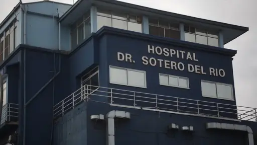 Joven recibe notificación del Hospital Sótero del Río tras 17 años., Redes sociales | Referencial