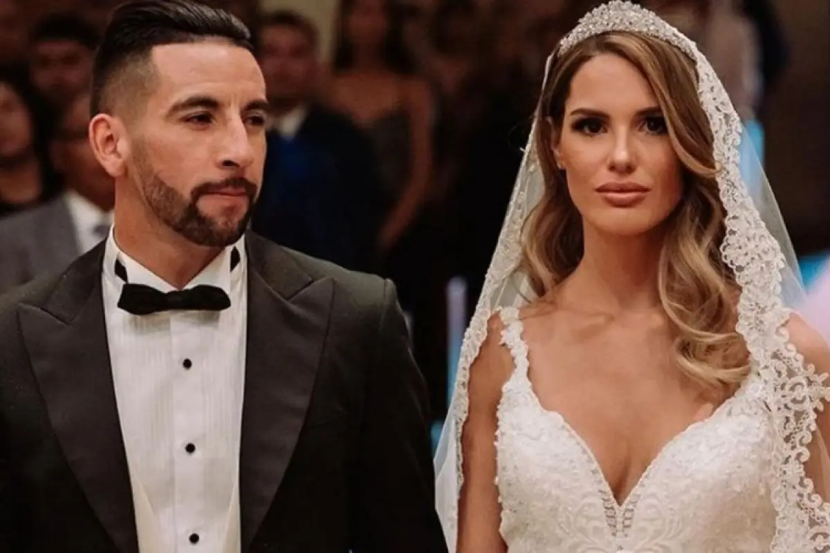 Revelan que Mauricio Isla le habría pedido el divorcio a Gala Caldirola, Redes sociales