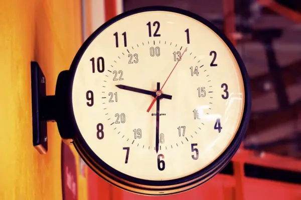 Reloj ,Redes Sociales