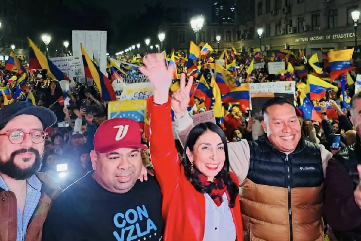 Karla Rubilar y Mario Desbordes acudieron a la manifestación, Instagram