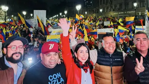 Karla Rubilar y Mario Desbordes acudieron a la manifestación, Instagram