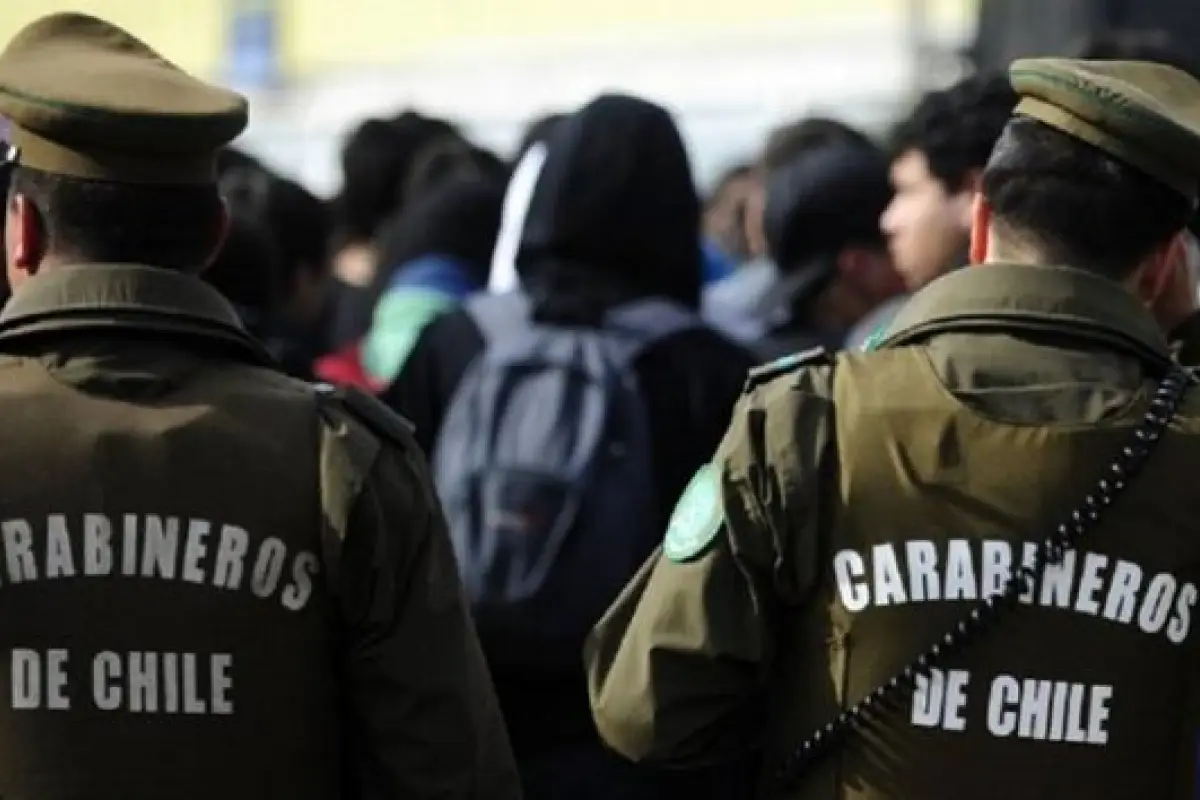 Delincuentes disparan por la espalda a carabinero de franco, Redes sociales | Referencial