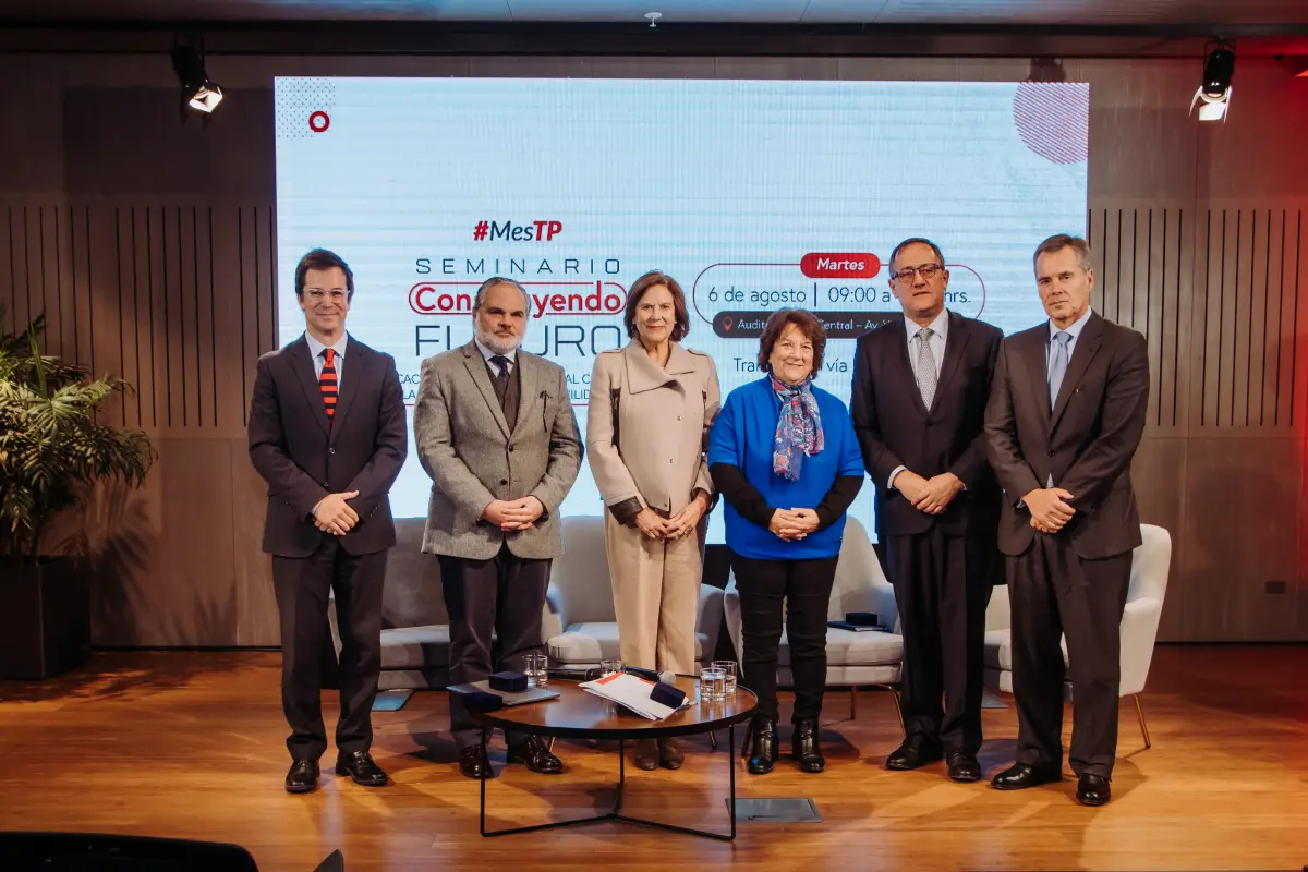 Seminario Construyendo Futuro , Cedida