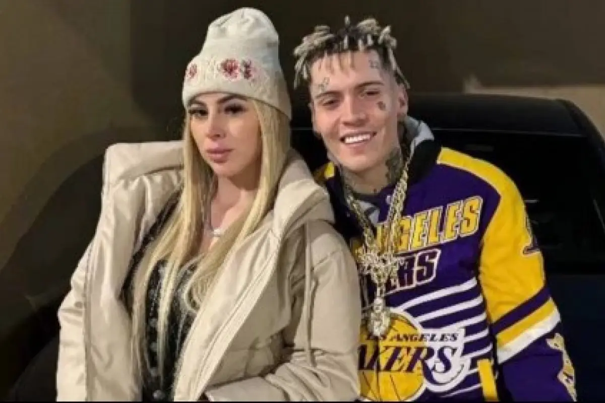 Anaís y Marcianeke, Redes sociales