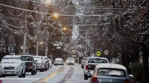 La nieve se acerca a la capital, Agencia Uno