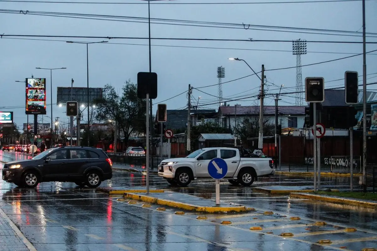 Cientos de semáforos apagados en la capital, Agencia Uno