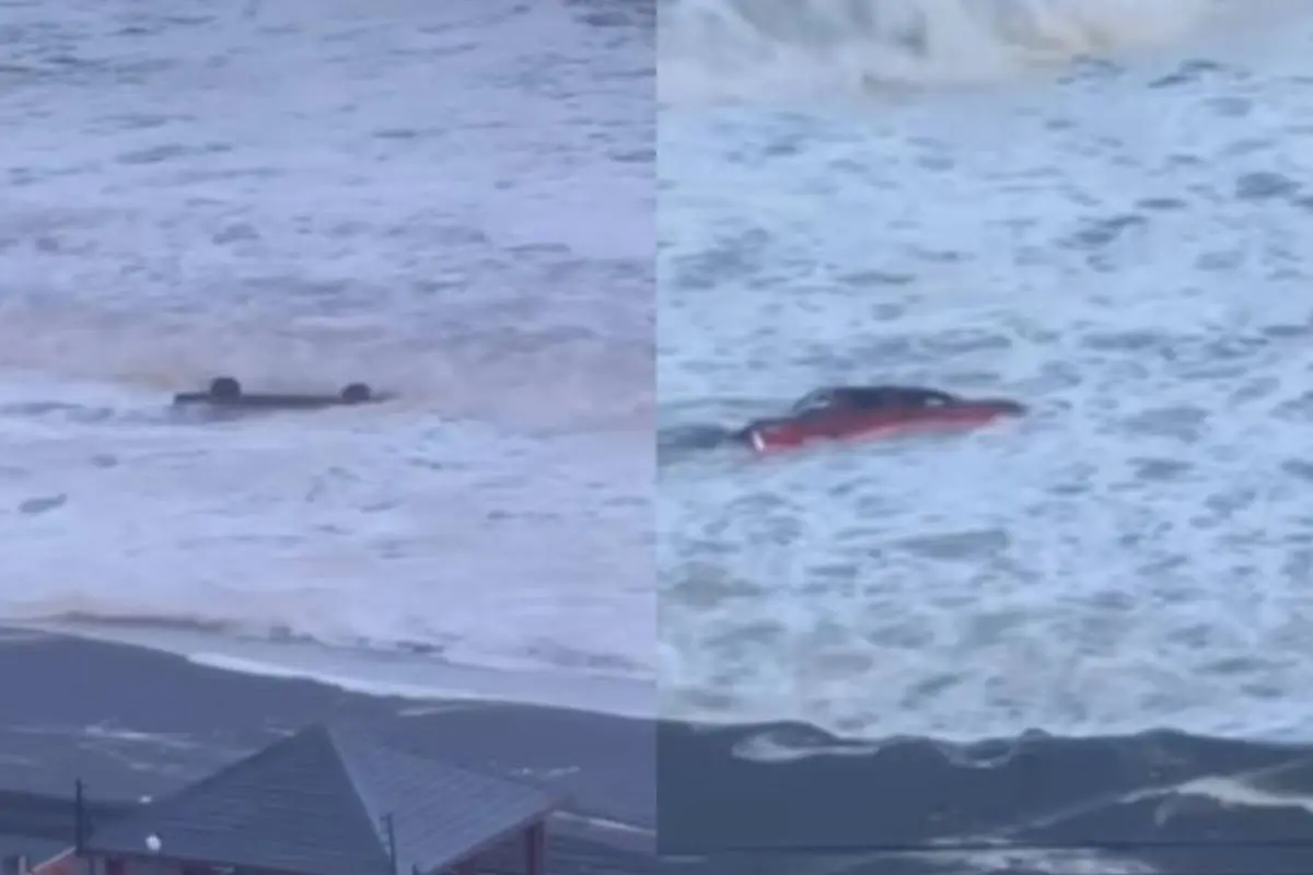 Camioneta arrastrada por el mar en San Pedro de la Paz, Captura de redes sociales