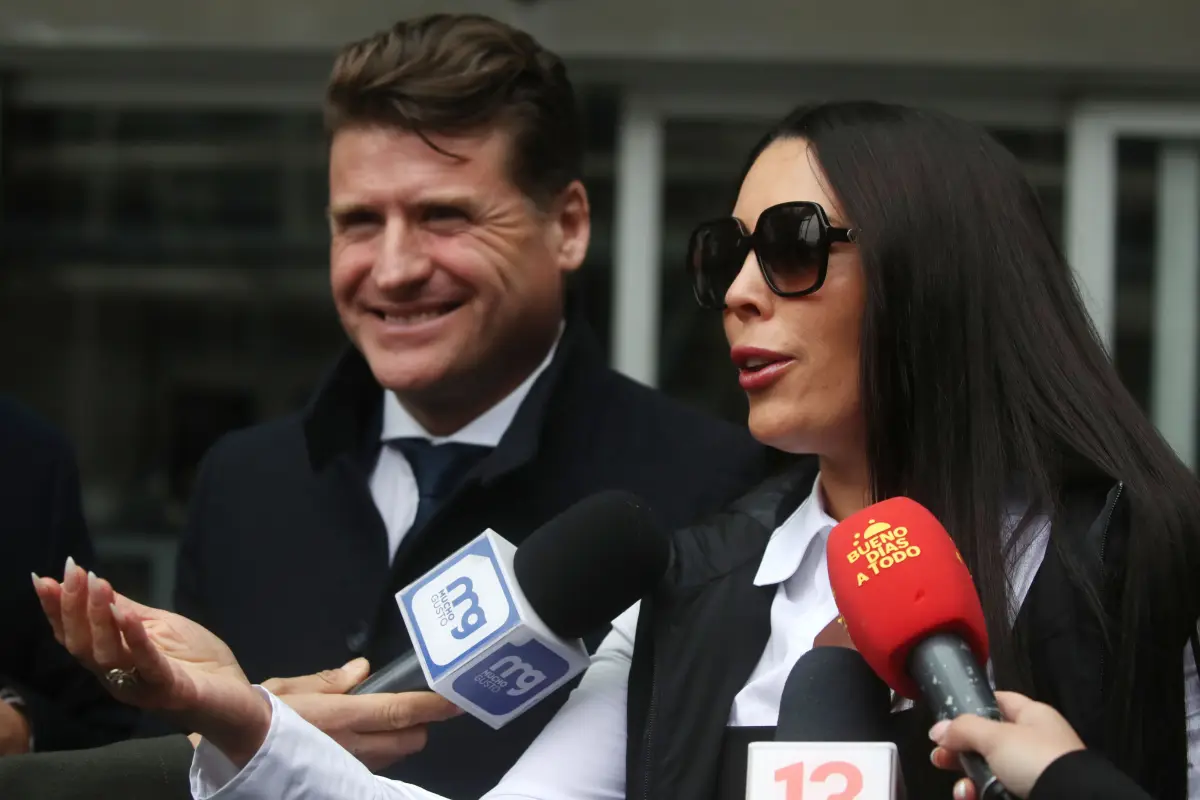 Daniela Aránguiz y Claudio Rojas, Cedida