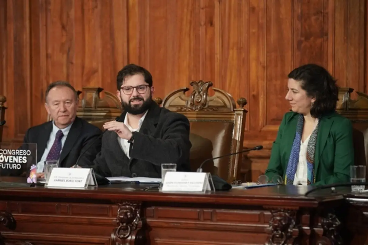 El Presidente Boric estuvo junto a jóvenes, Cedida