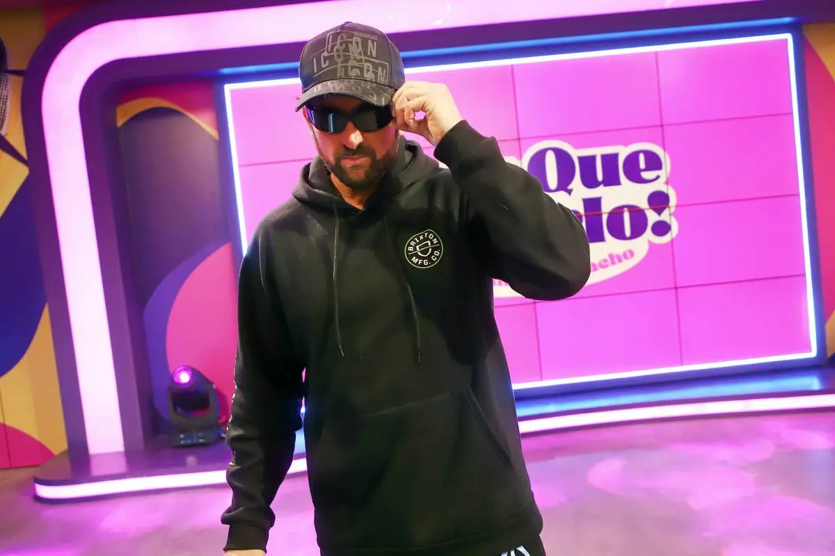 Arturo Longton, Cedida