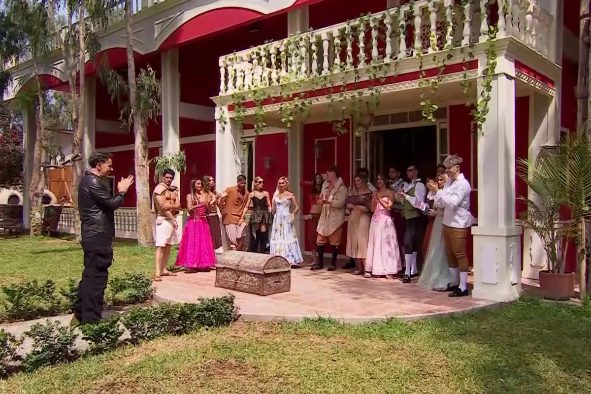 ¿Ganar o servir?, Redes sociales