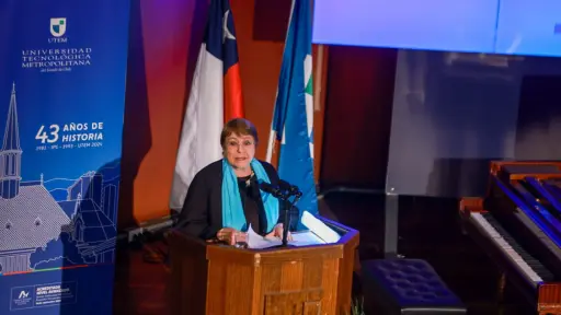 Michelle Bachelet estuvo presente en la ceremonia del 43° aniversario de la UTEM, Juan Pablo Carmona