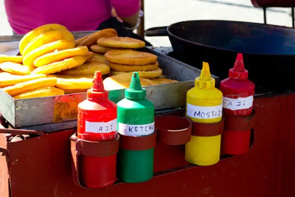Sopaipillas se venden como pan caliente ,Agencia Uno