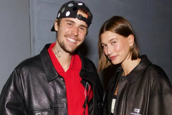 Justin y Hailey Bieber ,Redes sociales