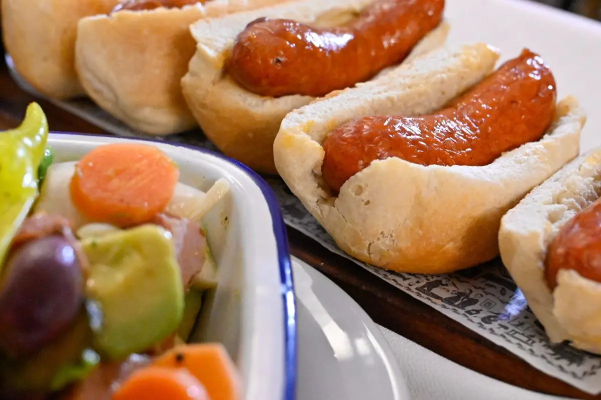 El tradicional choripán tradición de nuestras parrillas, Cedida