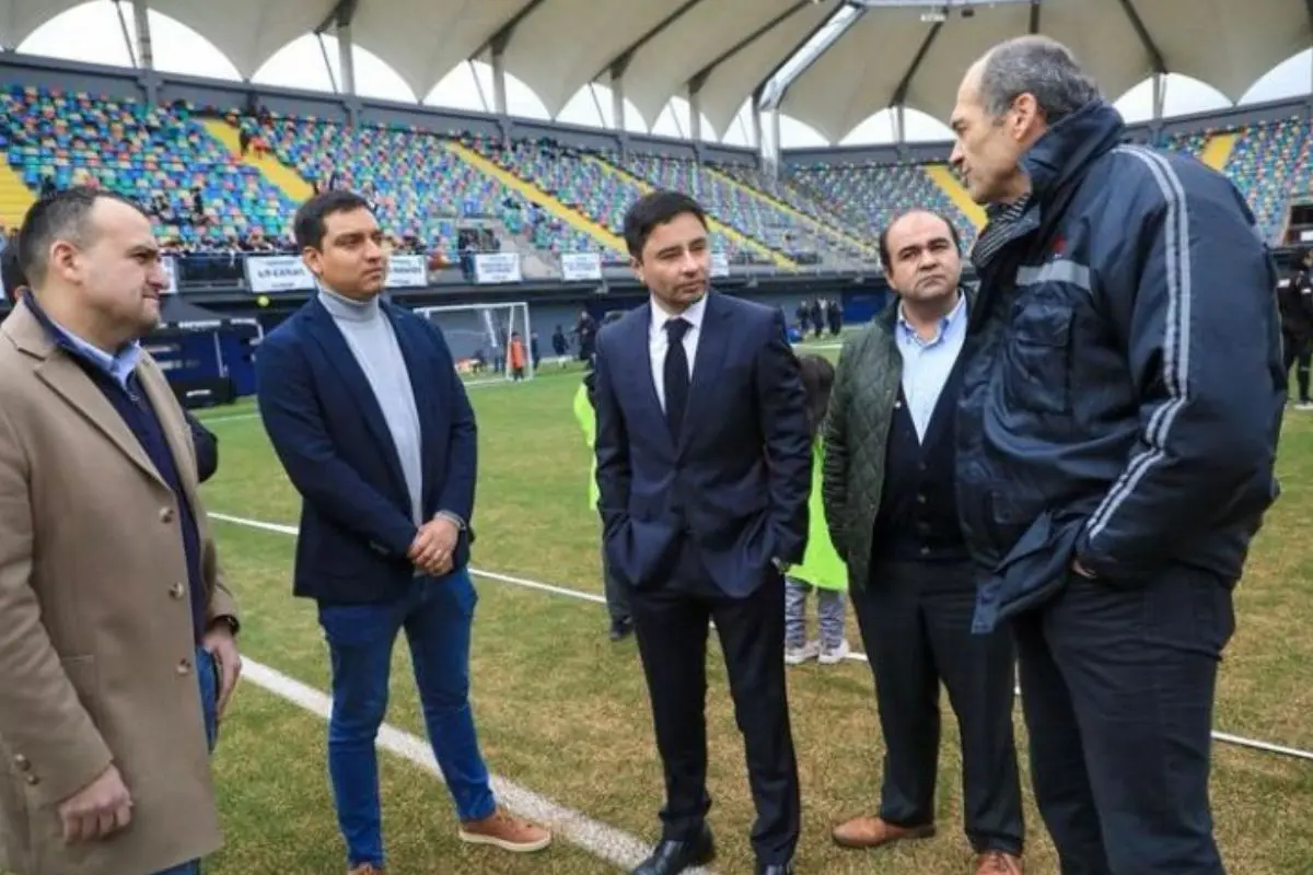 Sergio Morales y Rodolfo Carter recibieron la cancha de Gert Weil, Cedida