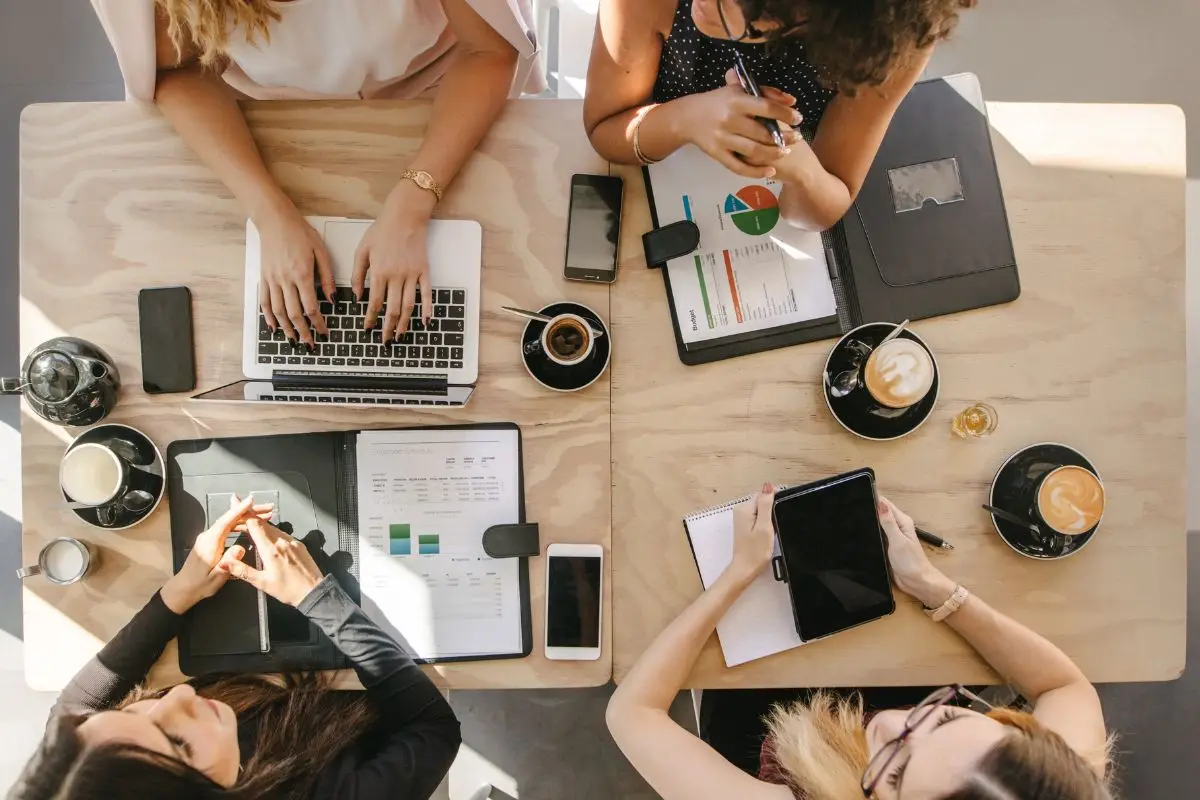 Nueva plataforma disponible en Chile para impulsar el liderazgo femenino en todo tipo de industrias , Cedida