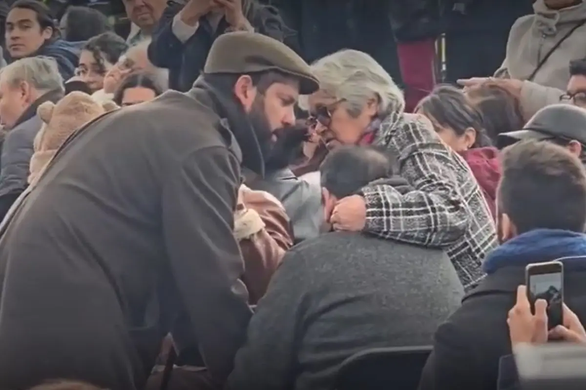 El Presidente Boric rompió el protocolo, Captura