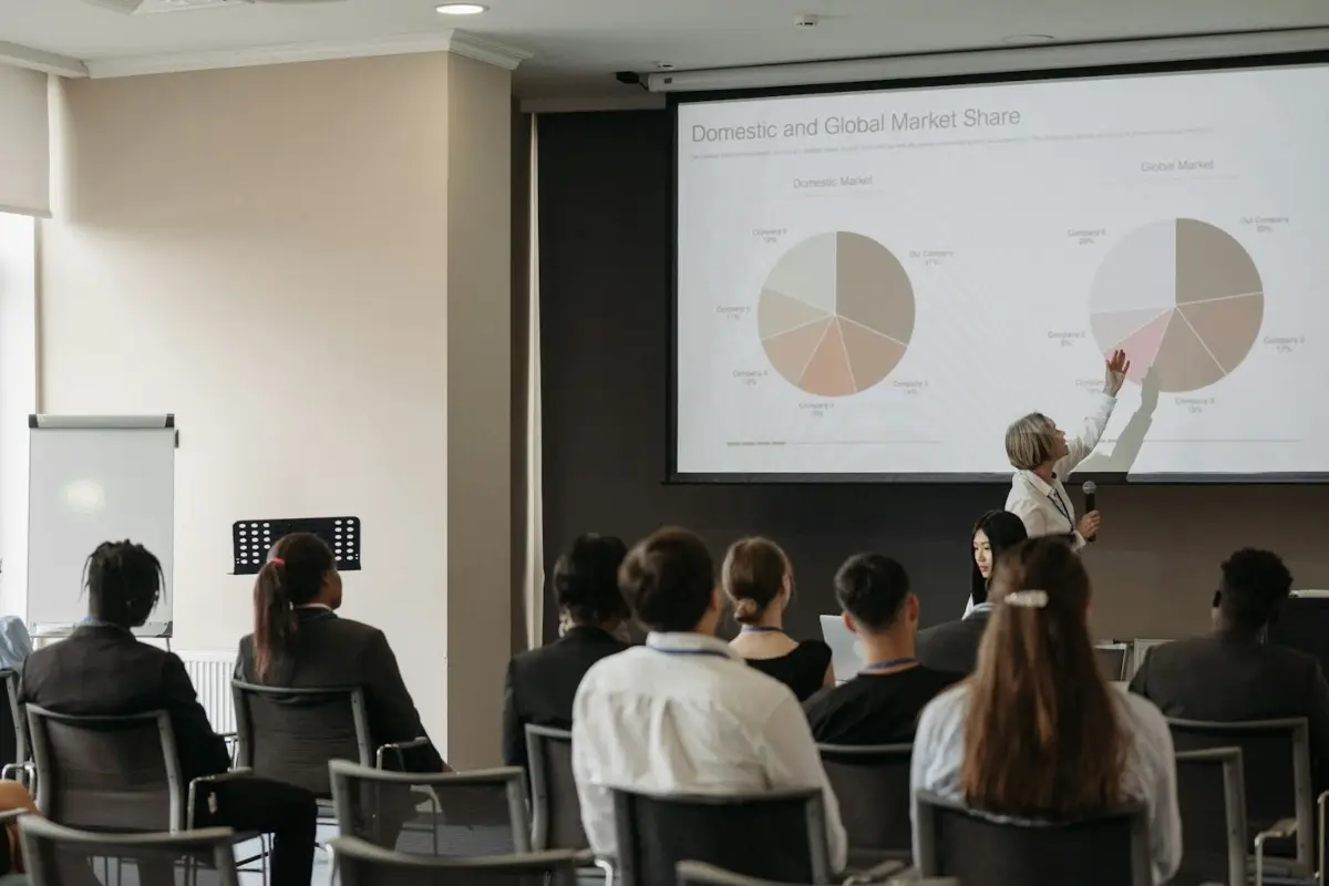 Agencia de viajes, Cedida