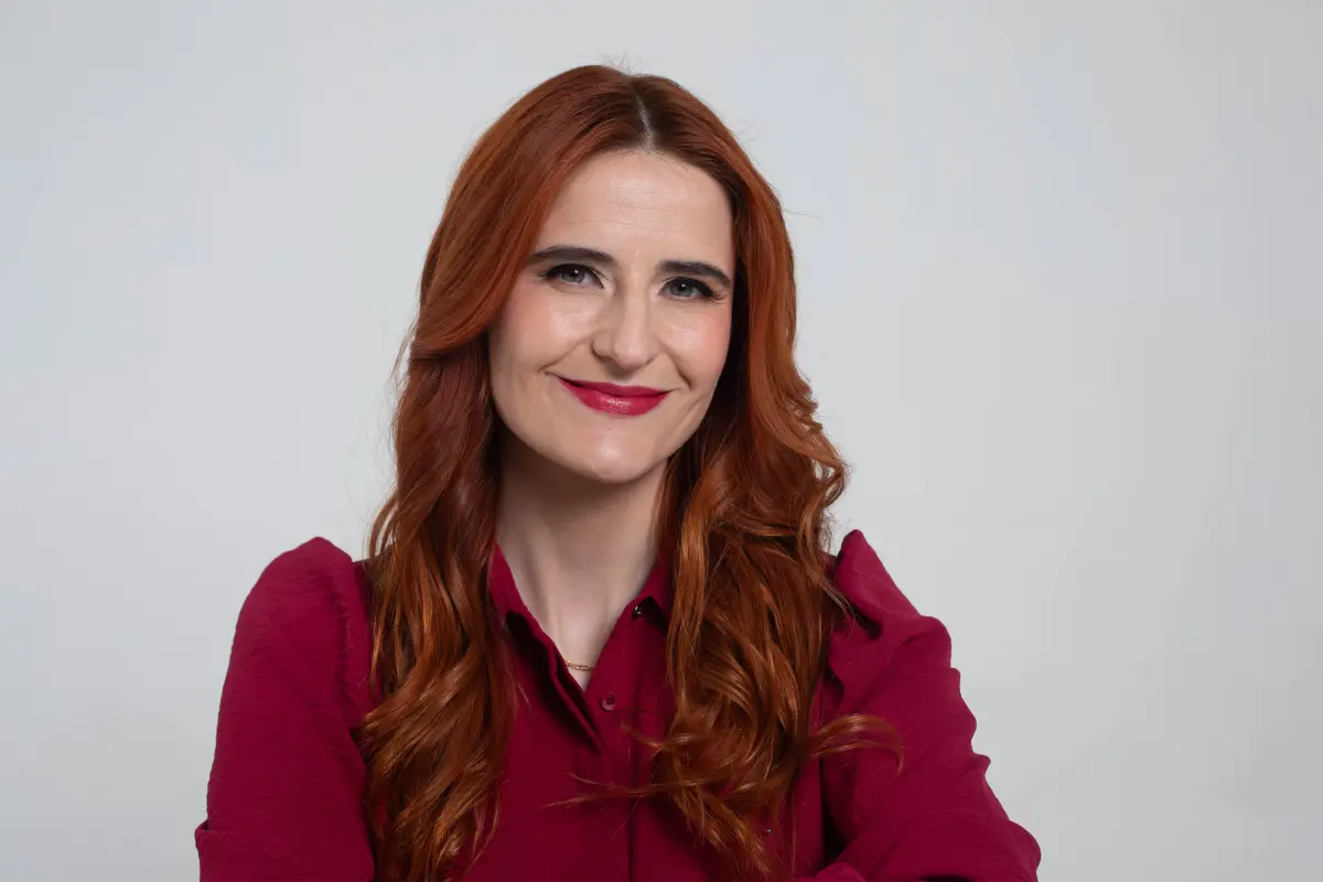 Emilia Ríos, Cedida