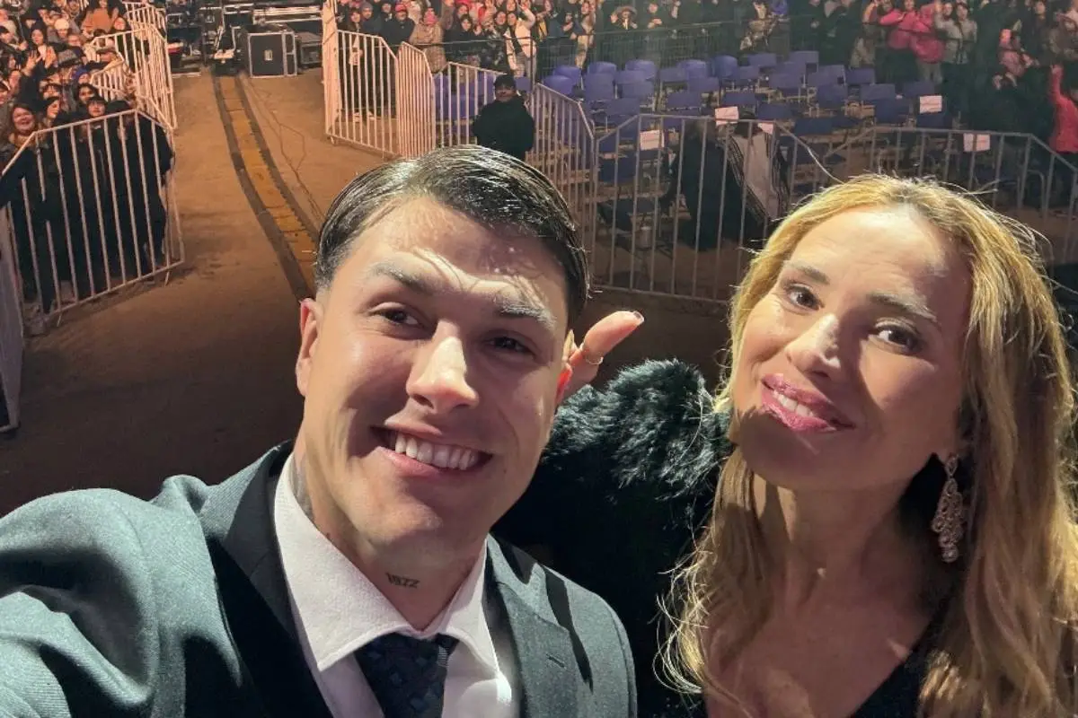 Nicolás Solabarrieta y Angélica Castro, Redes Sociales