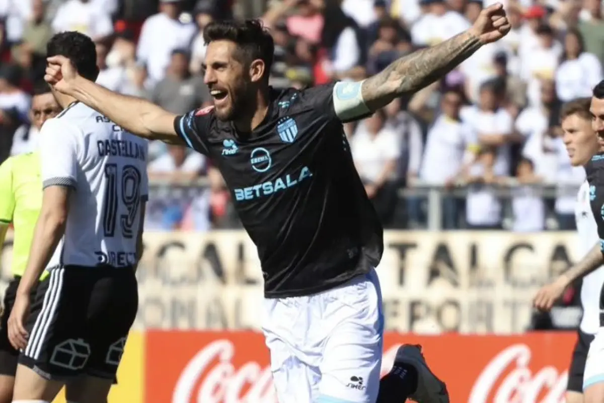 Joaquín Larrivey se matriculó con un triplete ante Colo Colo por Copa Chile, Redes sociales