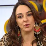 Renata Bravo, Redes Sociales