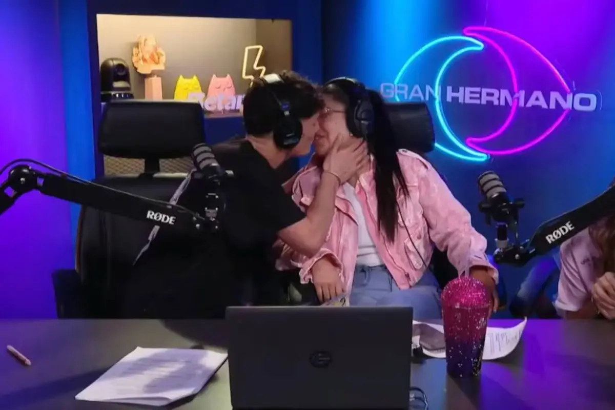 Scarlette Gálvez e Íñigo López, Redes sociales