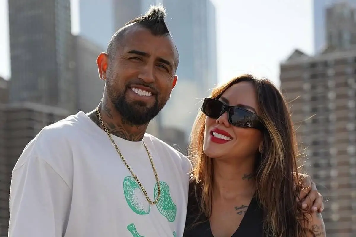 Arturo Vidal y Sonia Isaza, Redes Sociales
