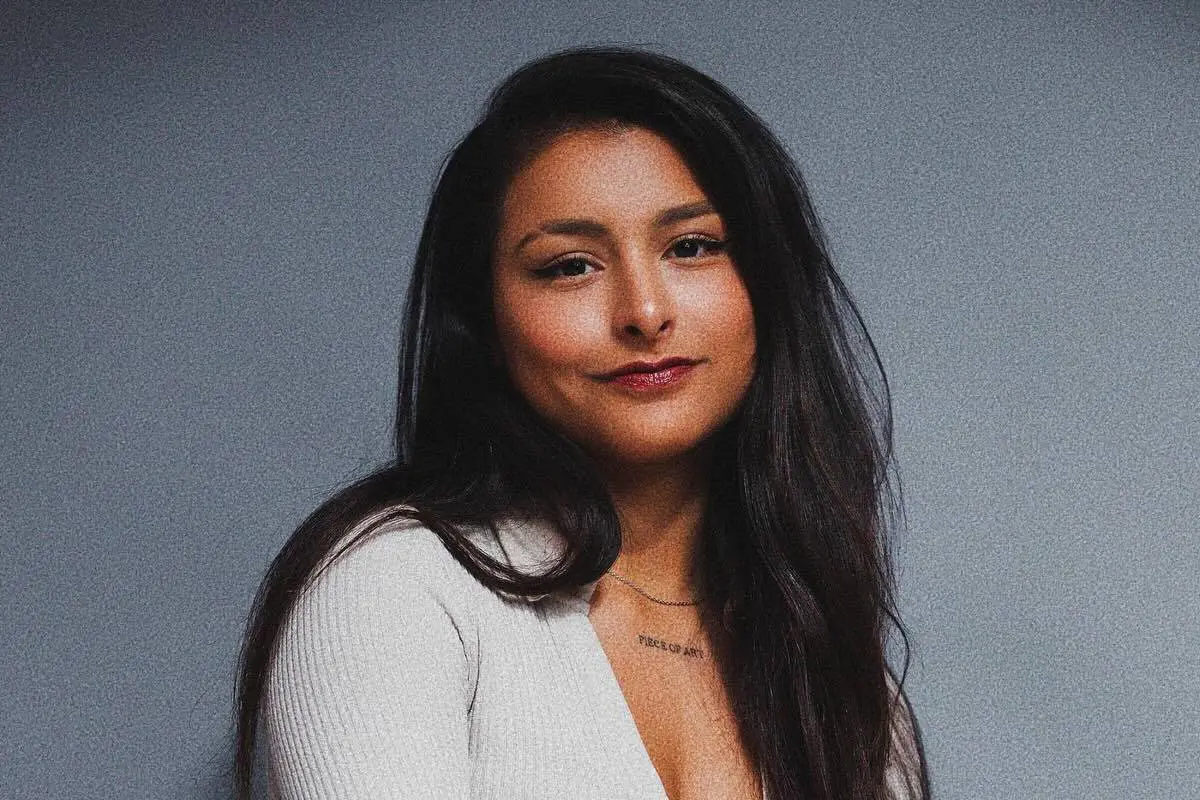 Vivi Acevedo, Redes Sociales