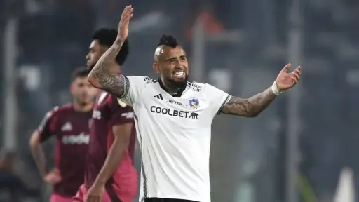 Arturo Vidal, Redes sociales