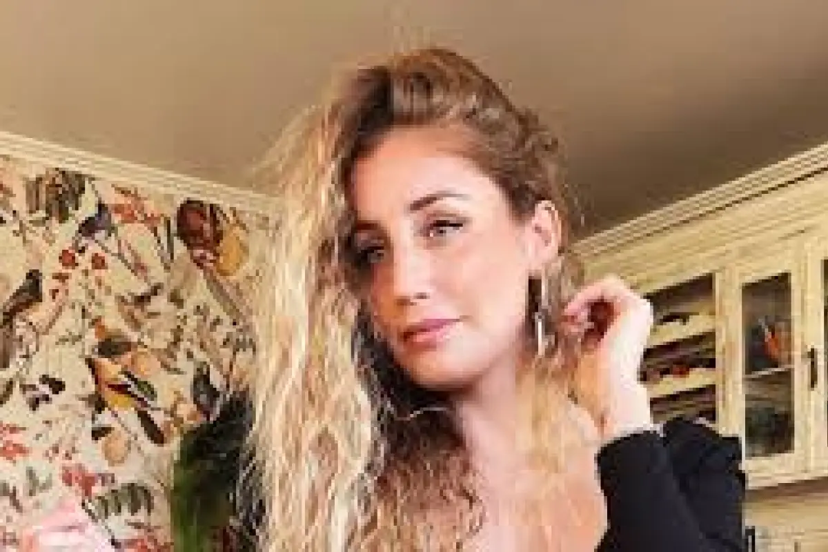 Daniela Castro, Redes sociales