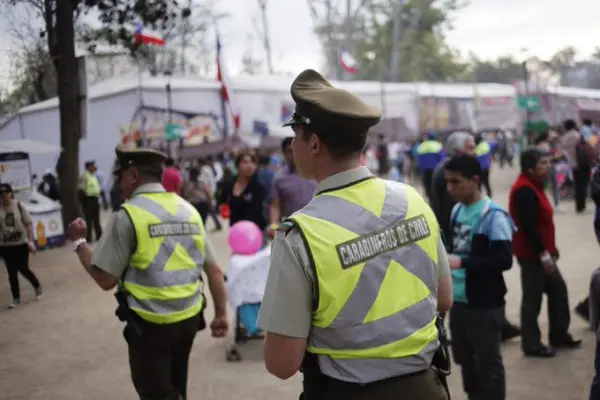 Carabineros resultó mordido en insólito proceso de fiscalización ,Redes sociales | X