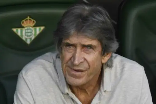 Manuel Pellegrini tuvo intenso arranque de furia  ,Redes sociales