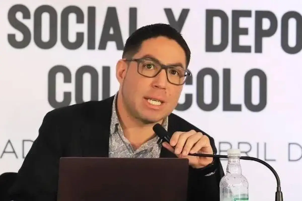 Matías Camacho, Redes sociales