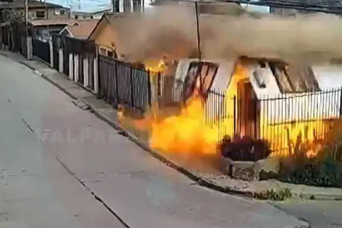 La vivienda involucrada terminó entre las llamas, Captura