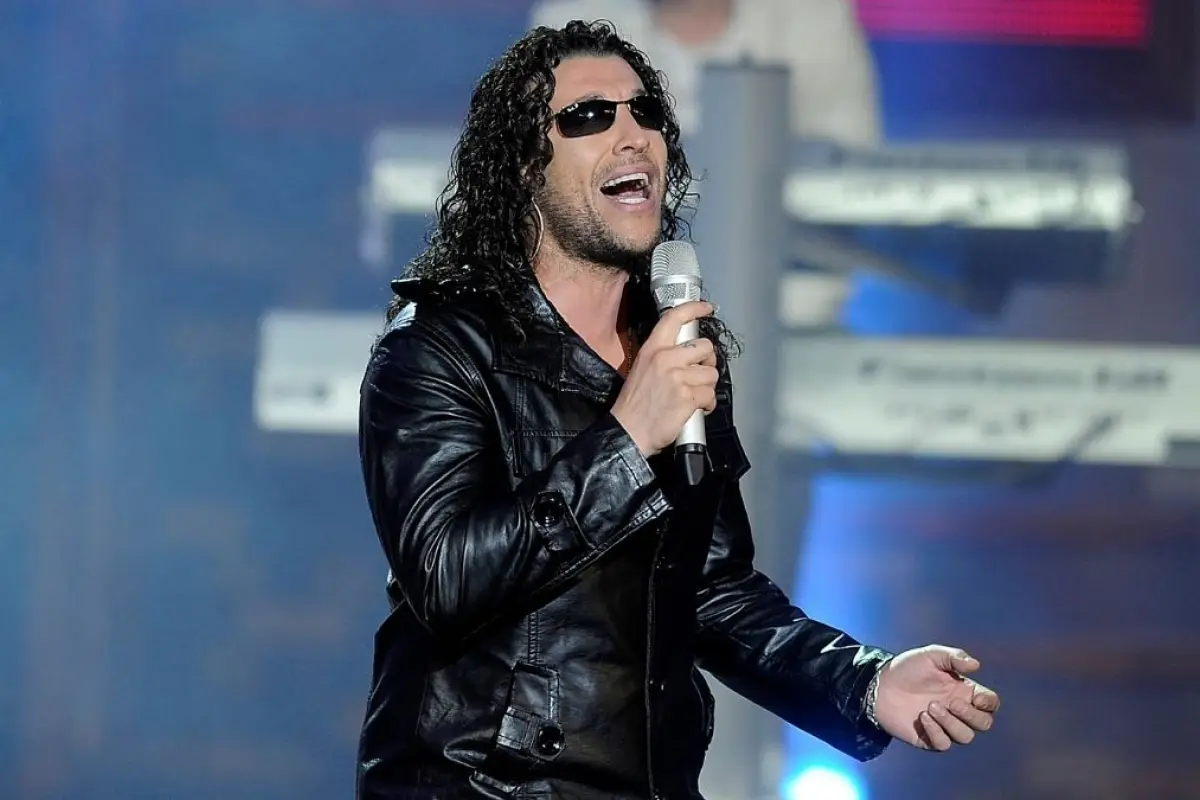 Leo Rey le da con todo a La Noche , Redes sociales | Referencial