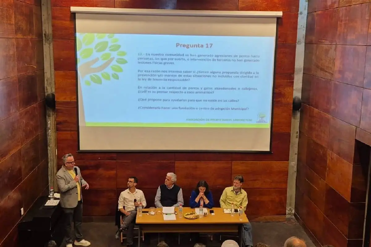 Conversatorio, La Hora