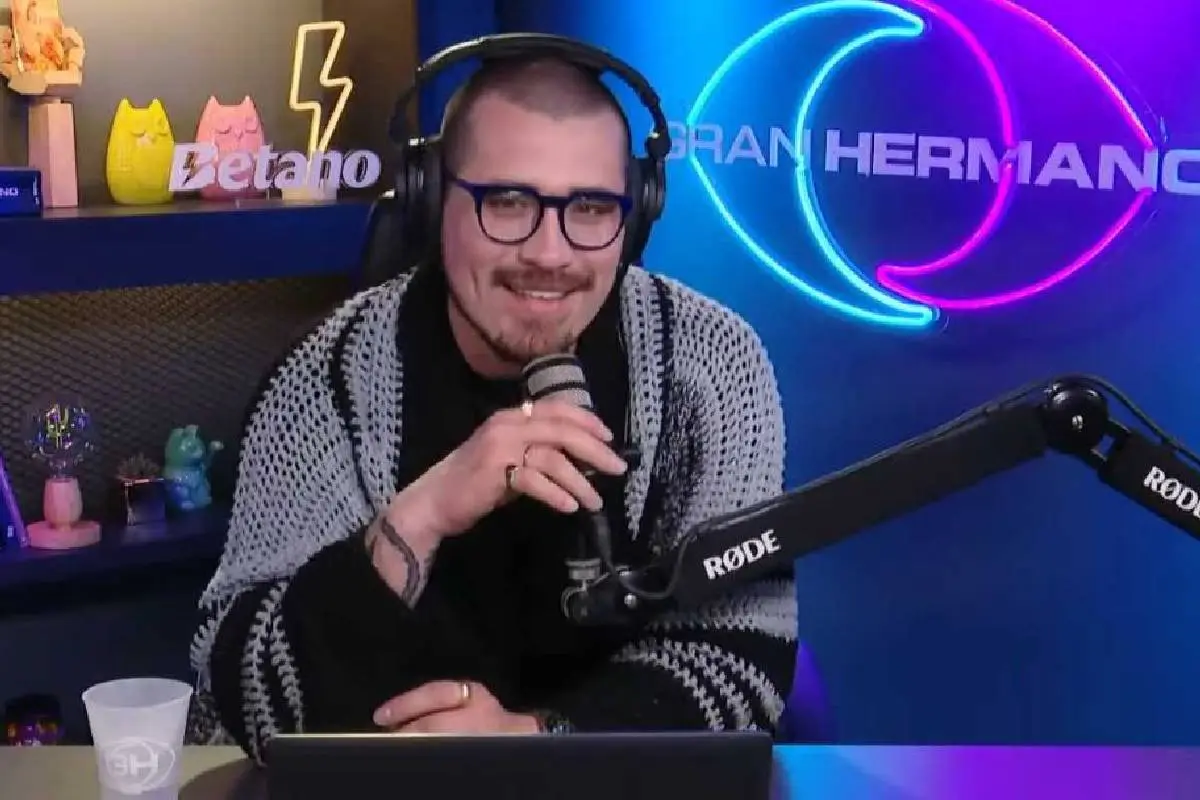 Claudio Michaux, Redes sociales