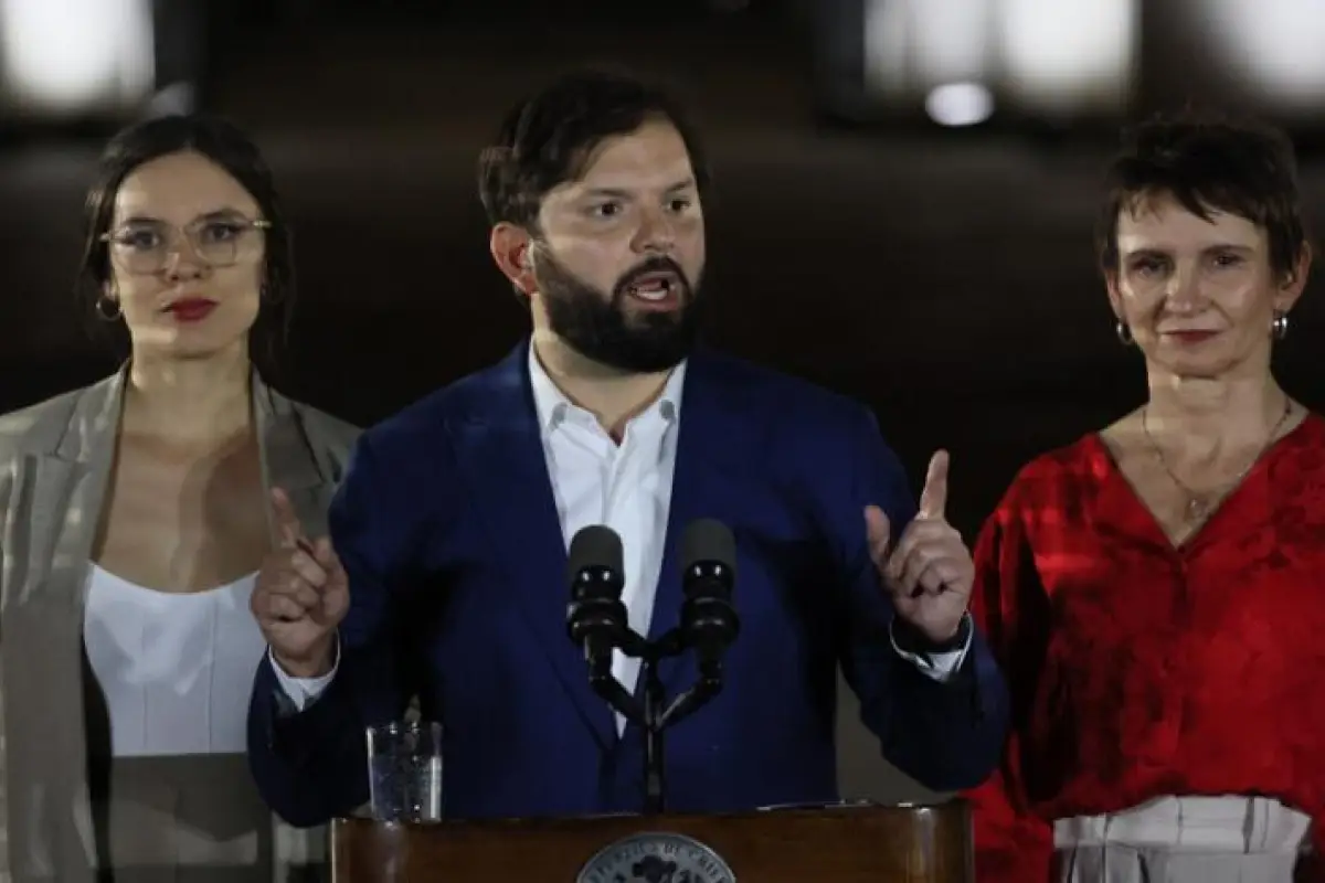 Presidente Boric tras doble jornada de elecciones, Redes sociales | X