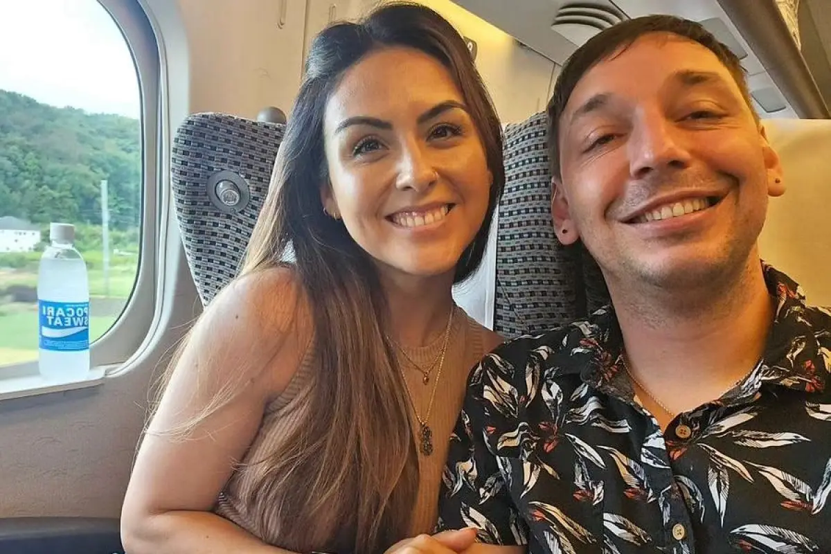 Rodrigo Gallina y Karina León, Redes sociales