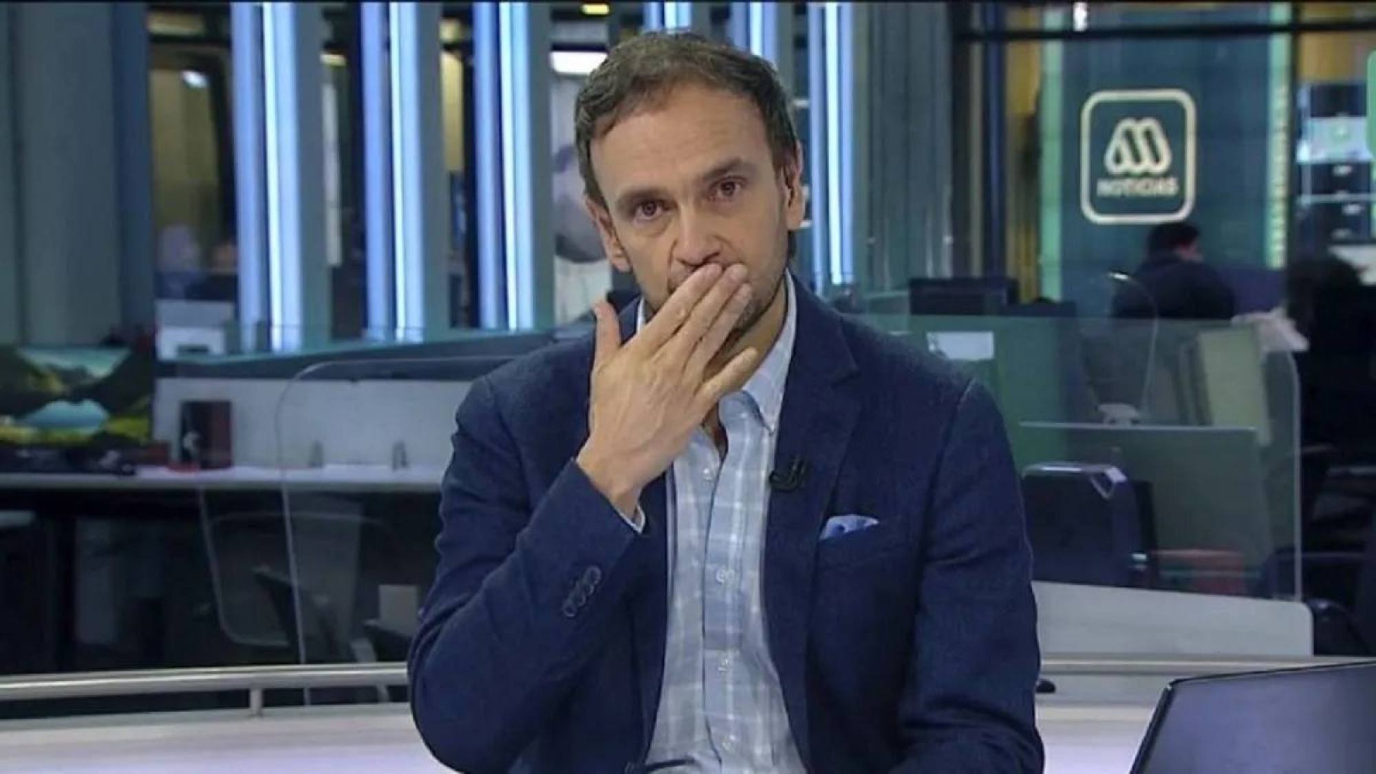 Rodrigo Sepúlveda preocupó tras repentino anuncio en pleno noticiero de Mega: Expuso delicado momento de salud de compañera