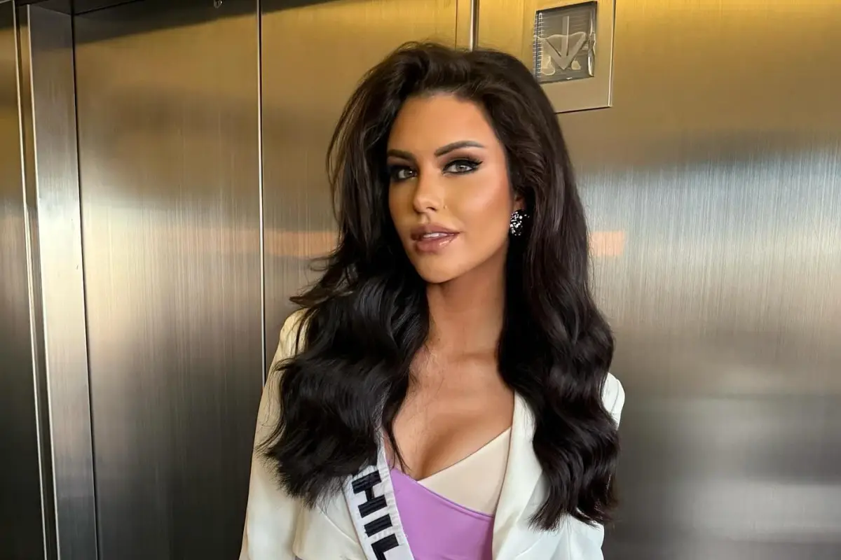 Emilia Dides, Instagram