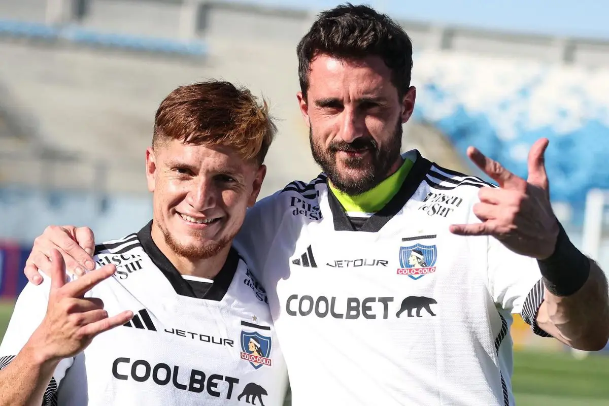 Leonardo Gil levantó su última copa en Colo Colo, Instagram