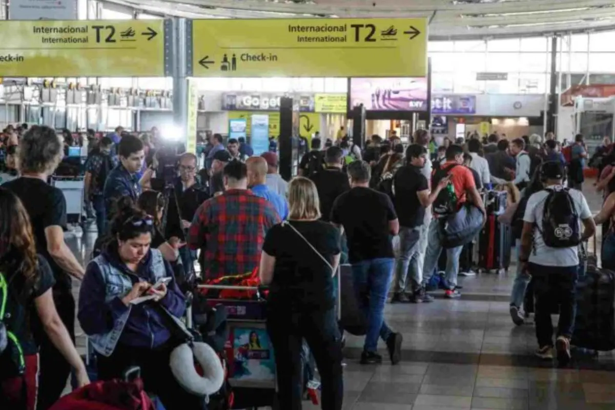 Temen congestión de pasajeros en los aeropuertos, Agencia Uno
